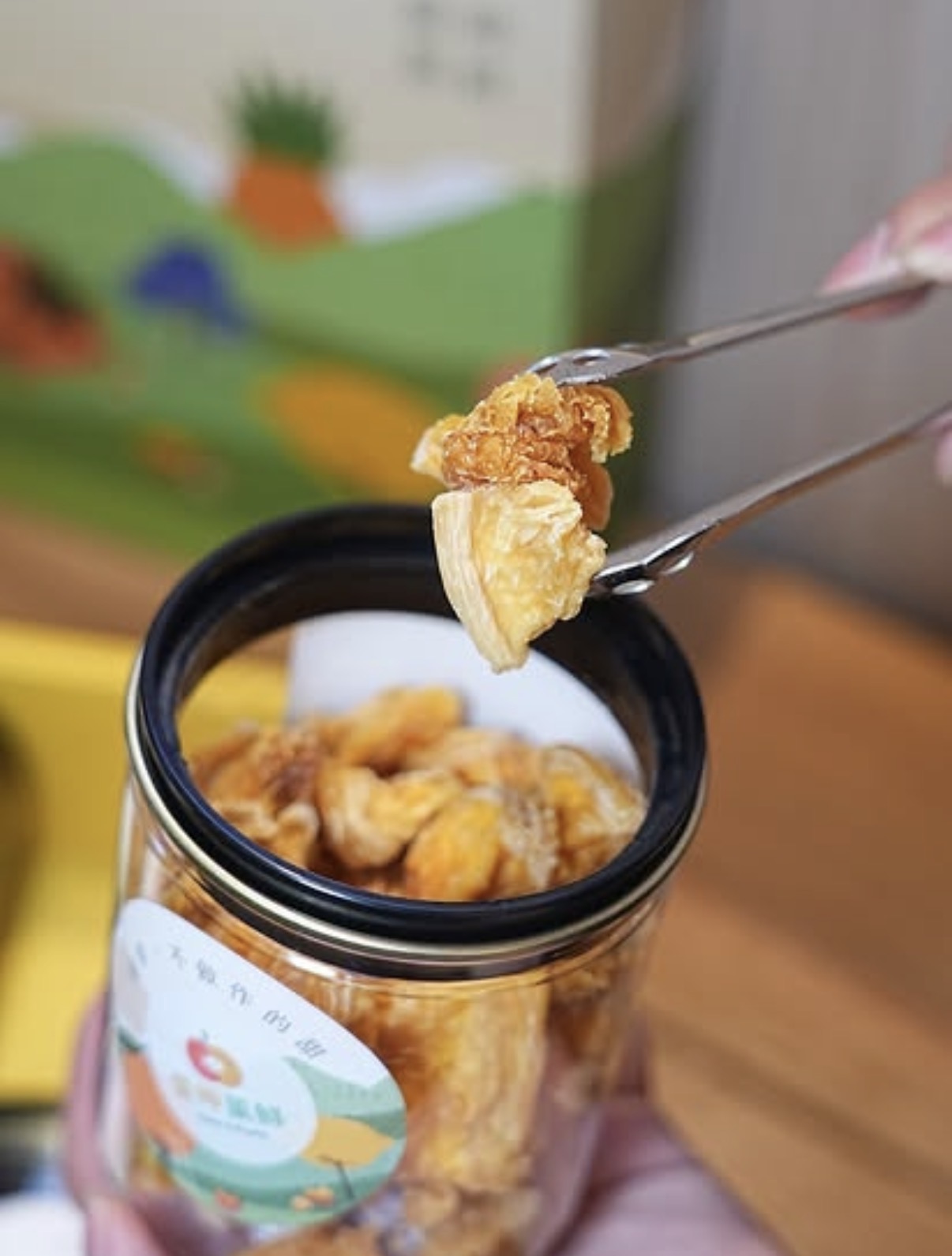 [愛呷菓鮮]   果乾界天花板，從產地到餐桌，把水果最美的模樣留下來，每一款都能免費試吃，難怪大家都狂買！